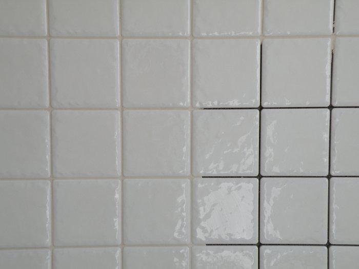 Белая плитка с серой затиркой:  для плитки в ванной какую .