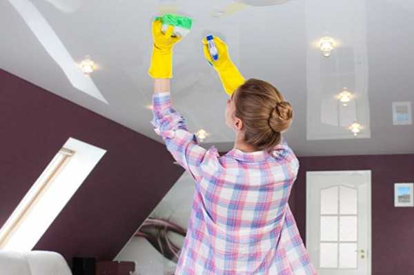 Kako oprati rastezljive stropove lako i bez pruga